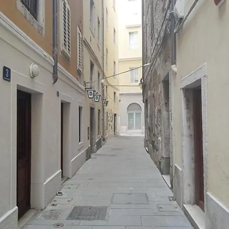 La Casa Di Uccia Apartment
