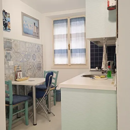 La Casa Di Uccia Apartment *